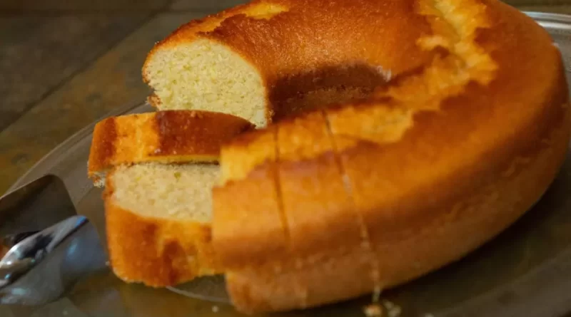 Como Fazer Bolo de Ovos