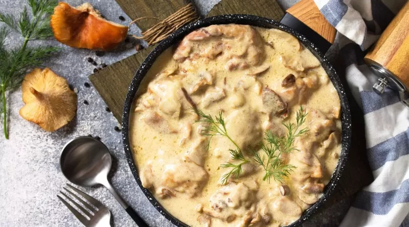 Como Fazer Fricassé de Frango Delicioso e Simples