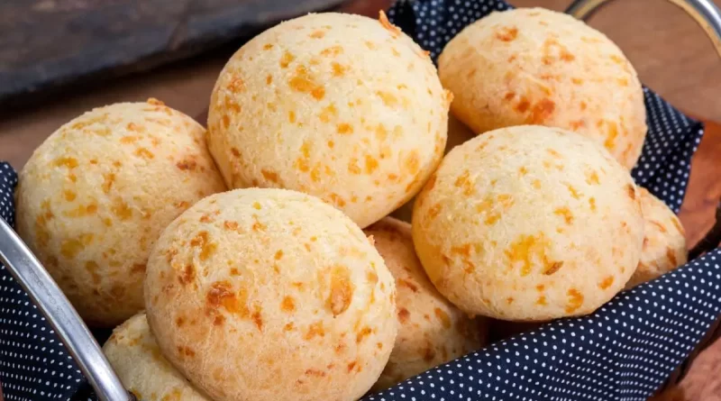 Como Fazer Receita do Pão de Queijo Tradicional e Delicioso